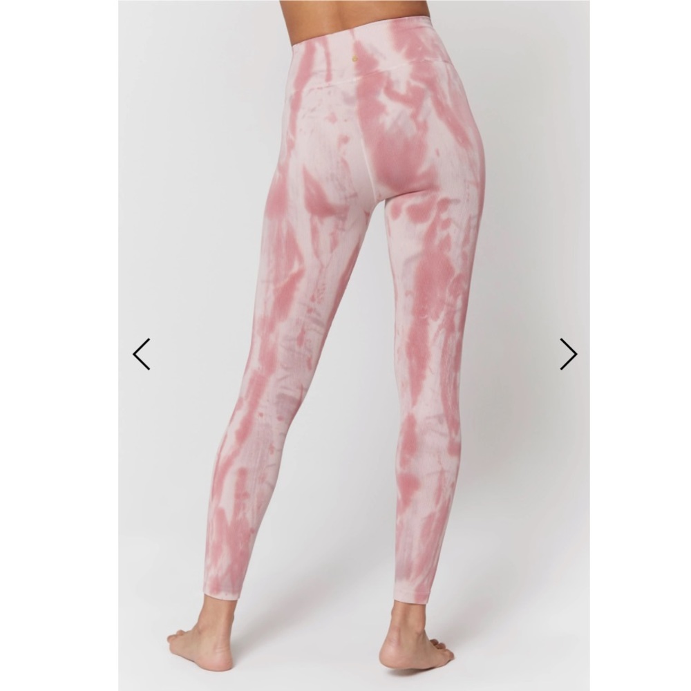 M/L Spiritual Gangster Love Sculpt Seamless Legging